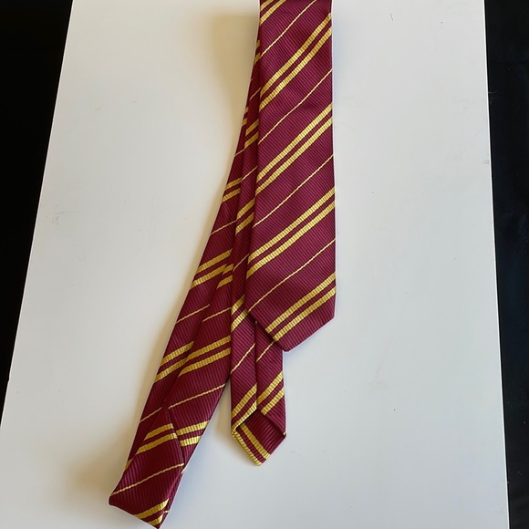 Harry Potter tie - Picture 3 of 3